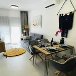 Slatine Residence Apartament No 1 Apartment *