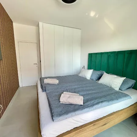 Slatine Residence Apartament No 1 *